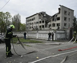 Ataques russos deixam 16 mortos e centenas de feridos em Kiev e Odessa