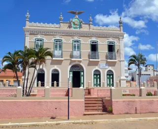 Bahia tem 1,7 mil vagas em prefeituras; salários chegam a R$ 5,8 mil