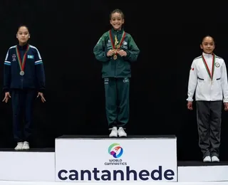 Baiana de 10 anos faz história e vence a Copa do Mundo de Ginástica