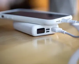 Bateria do futuro promete carregar celular em segundos