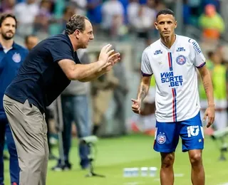 Bola parada? Ceni erra ao analisar gols de Juba; saiba como foram
