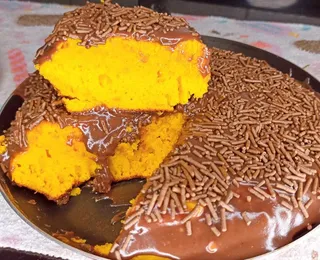 Bolo de cenoura na frigideira: veja a receita que vem fazendo sucesso
