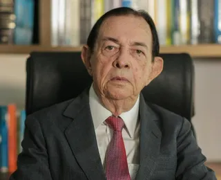 Câmara de Salvador homenageia jurista Thomas Bacellar com Medalha Thomé de Souza