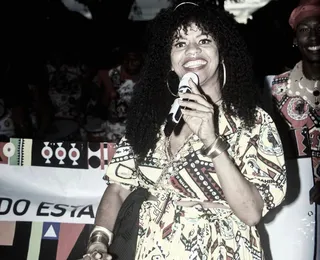 Cantora do Malê Debalê, Karina Nerys morre aos 54 anos