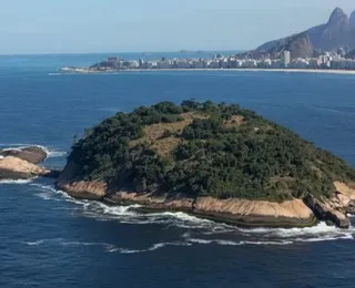 'Caribe' brasileiro se esconde entre paredões de pedra; conheça