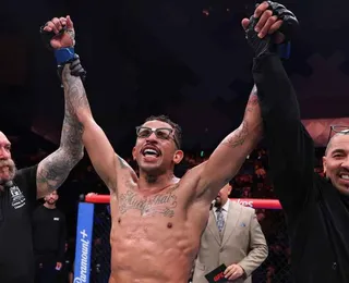 Carlos Prates vence nº 1 e se aproxima do cinturão no UFC