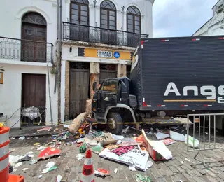 Casa do Benin é fechada temporariamente após caminhão atingir fachada