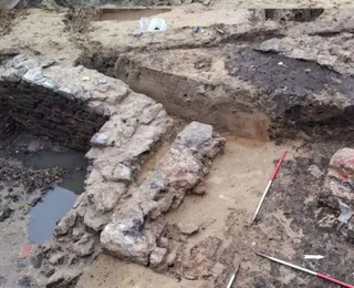 Castelo de 500 anos é achado em obra de condomínio de luxo