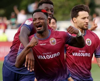 Clube da Série B faz história, desbanca gigante e é campeão na Europa