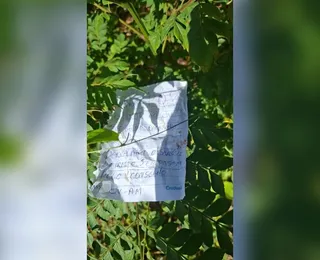 Corpo decapitado é encontrado com bilhete do CV e recado macabro