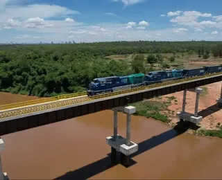 Custando R$ 5 bilhões, maior ferrovia do Brasil avança 1 km por dia