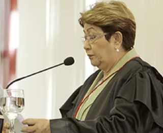 Desembargadora que citou escravidão tem carro híbrido e motorista