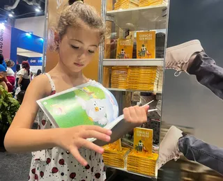 Dia do Livro Infantil: o que as crianças de Salvador estão lendo para fugir dos celulares
