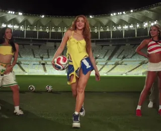 Ela de novo! Shakira anuncia música oficial da Copa no Maracanã