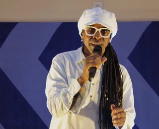 Espetáculo leva poesia de Ednaldo Muniz ao palco em Salvador
