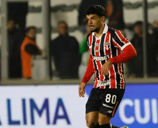 Ex-Bahia é alvo de protestos da torcida do São Paulo: "Verme"