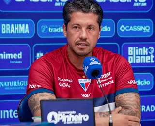Ex-Vitória, Carpini perde clássico com um a mais e fala sobre demissão