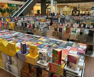 Feira de livros traz mangás e HQs a partir de R$ 10