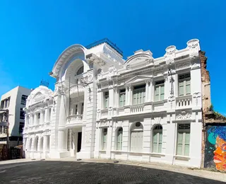 Festival gratuito transforma museu em espaço de circo em Salvador