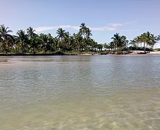 Homem é encontrado decapitado em praia de cidade turística da Bahia