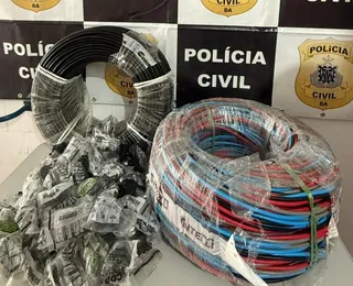 Homem é preso por furtar e vender fios e conectores da Coelba