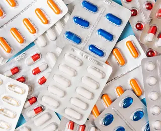 Ícone da MPB doa medicamentos à população de Cuba