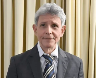 Imortal Carlos Ribeiro lança mais um livro na ABL