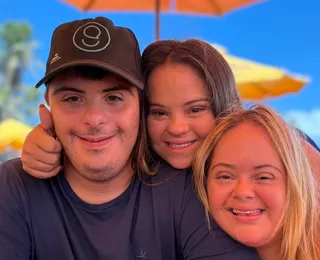 Influenciadores com síndrome de Down marcam presença em premiação