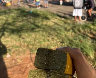 Investigado por ostentar armas e drogas nas redes sociais é preso na Feira do Rolo