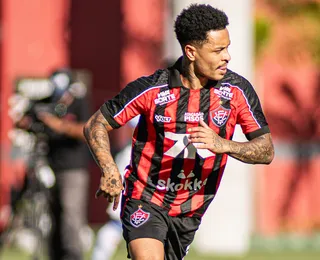 Jair Ventura explica substituição de Matheuzinho após drama no Barradão