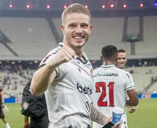 Jogador do Vitória marca gol no último lance e elimina Santos do Paulistão