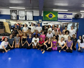 Krav Maga reúne mulheres em seminário de defesa pessoal em Salvador
