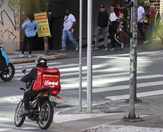 Lei em Salvador proíbe entregadores de subir em prédios