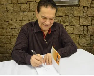 Livro póstumo de Divaldo Franco estreia na Bienal Bahia 2026