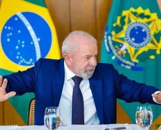 Lula pede e ministros desistem de disputar eleições