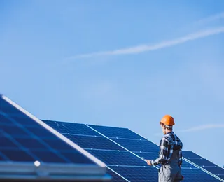 Luz solar pode virar combustível: estudo avança com nova tecnologia