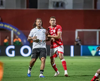 “Macaquinho”: atacante chora ao relatar racismo em jogo da Série B