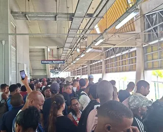 Manhã de caos: passageiros enfrentam problemas no metrô de Salvador