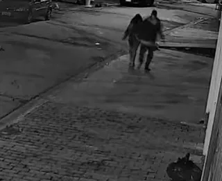 Mulher é salva de tentativa de abuso sexual por estudantes
