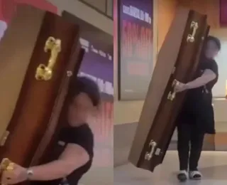 Mulher usa caixão como “balde” de pipoca durante promoção de R$ 19