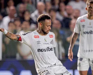 Neymar discute com torcedor e desabafa: "Faço mais do que deveria"