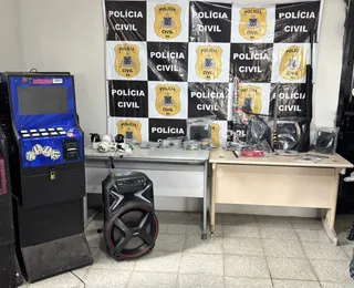 Operação apreende máquinas de jogos de azar e prende quatro pessoas