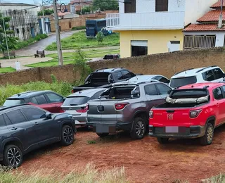 Operação recupera 11 veículos roubados e prende oito investigados