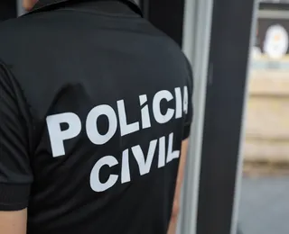 Pai é preso por tentar matar filho de 11 meses com capacete na Bahia
