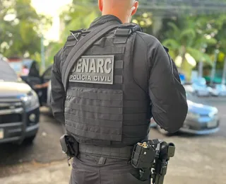Polícia desmonta esquema que levava drogas para bairros de Salvador