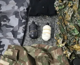 Polícia Militar apreende equipamentos de guerra em Salvador