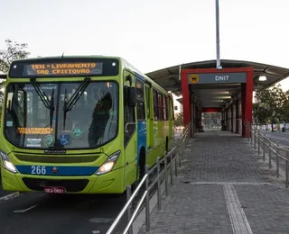 Prefeituras no Brasil suspendem transporte público após alta do diesel