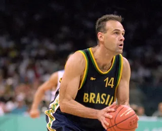 Quem são os novos Oscar Schmidt? Conheça promessas do basquete baiano