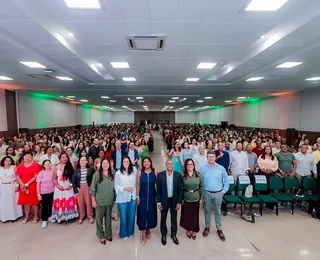 Simões Filho lança Projeto Educa+ e confirma reajuste de 5,4% para professores