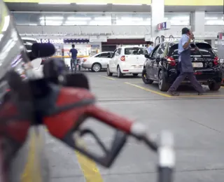 Vai faltar? Veja riscos aos combustíveis no Brasil com crise em Ormuz